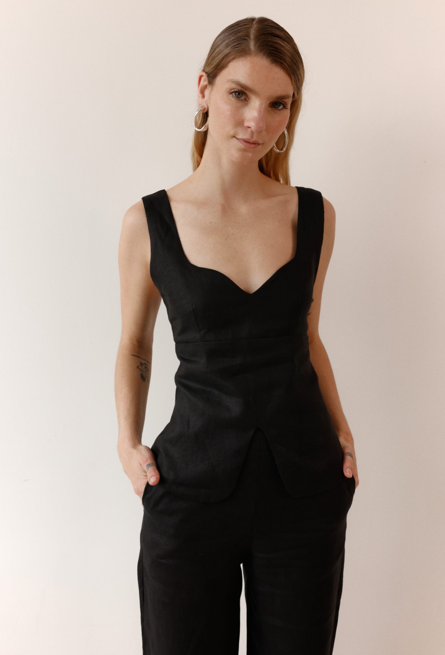 PANTALON DANIELA NEGRO LINO