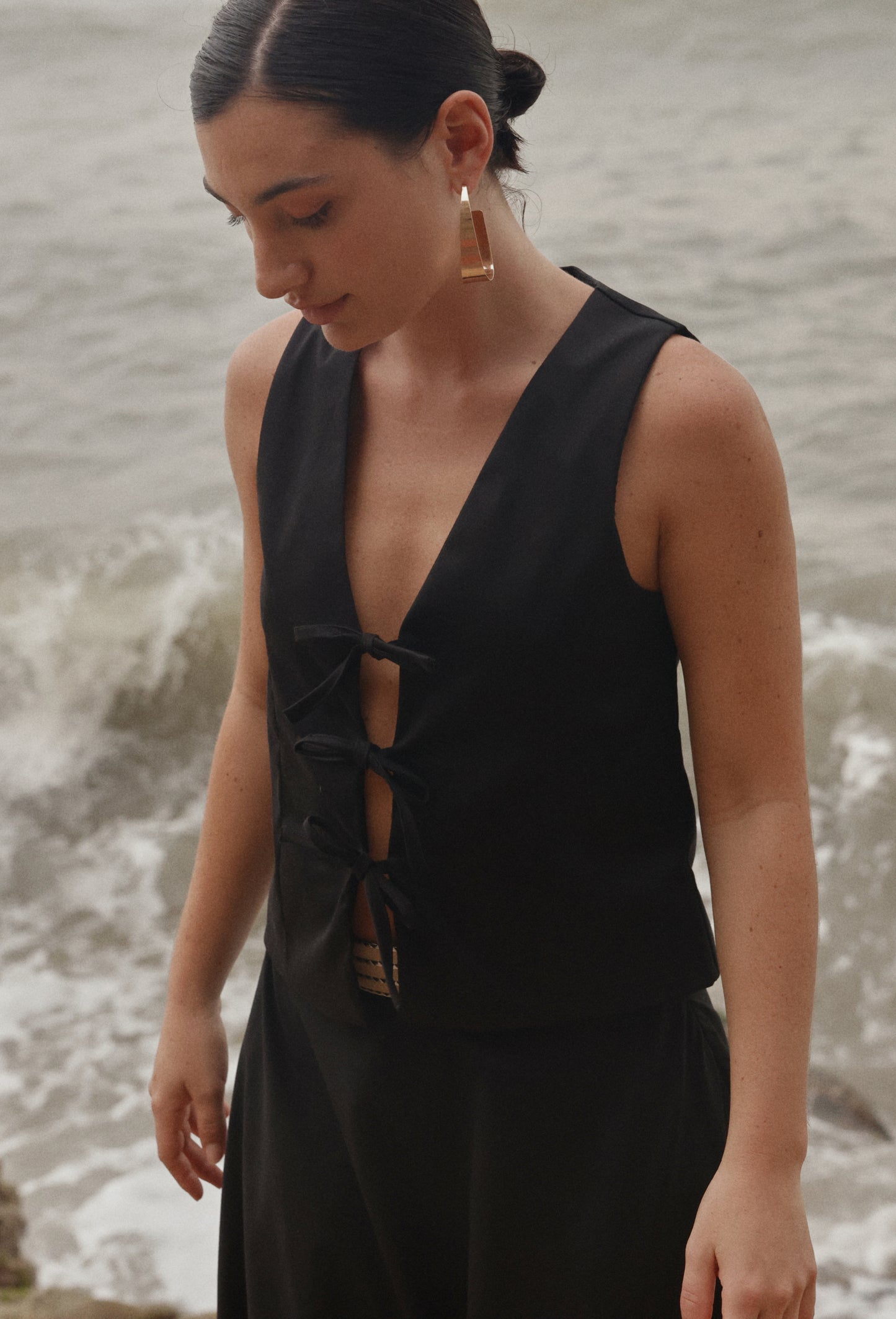 CHALECO FLORA NEGRO