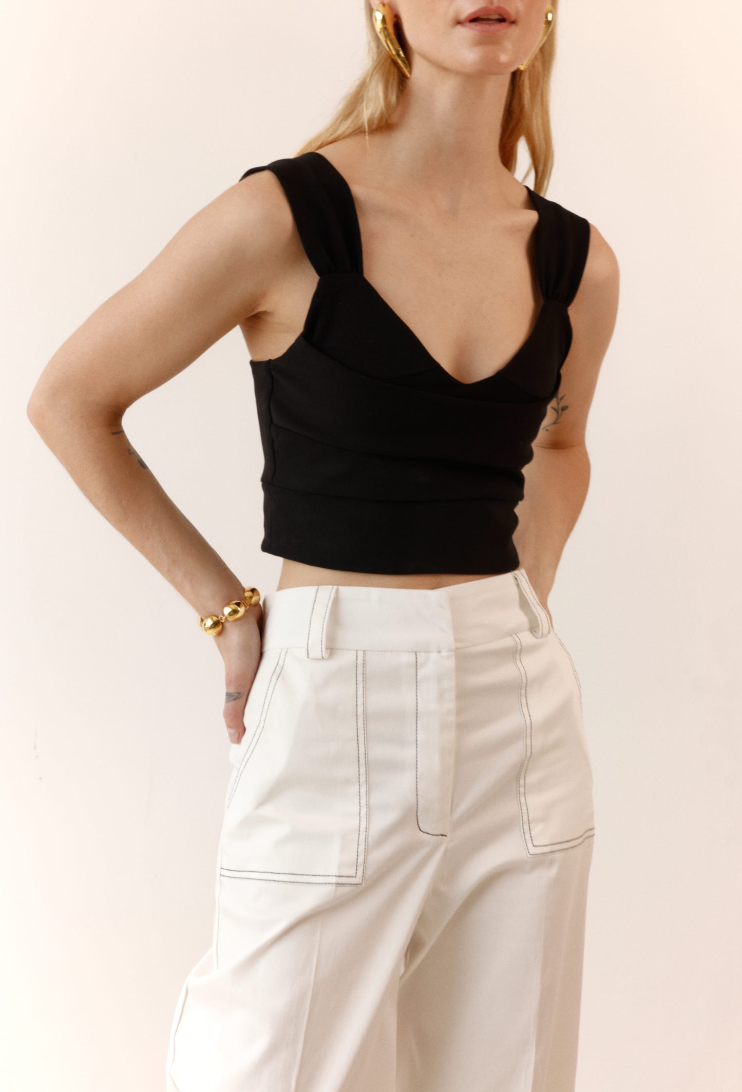 CROP TOP ALMA NEGRO