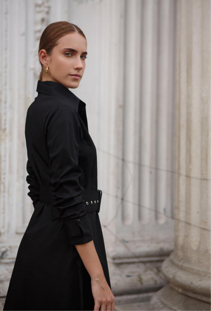 vestido-negro -popelina -mujer elegante