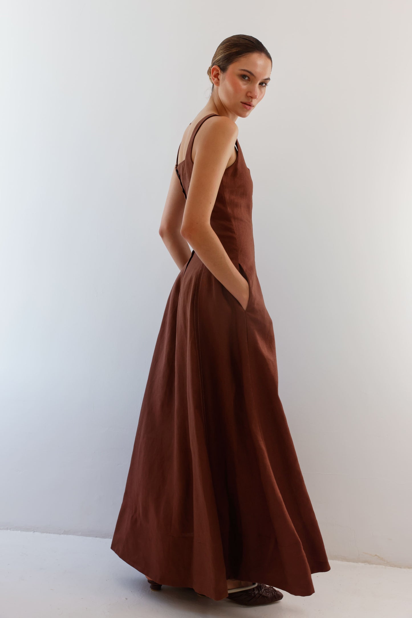 VESTIDO CARLOTA CAFE