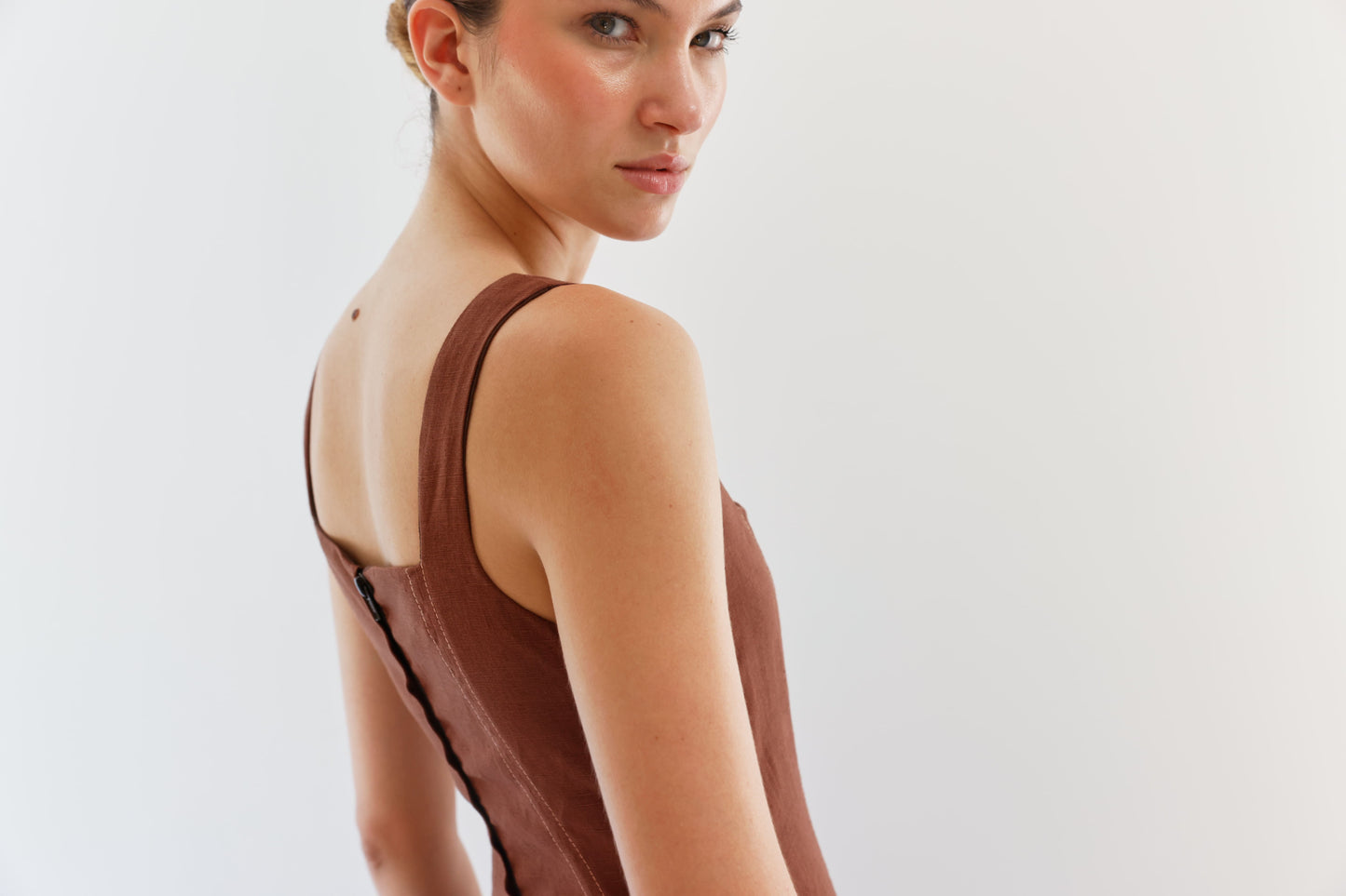 VESTIDO CARLOTA CAFE