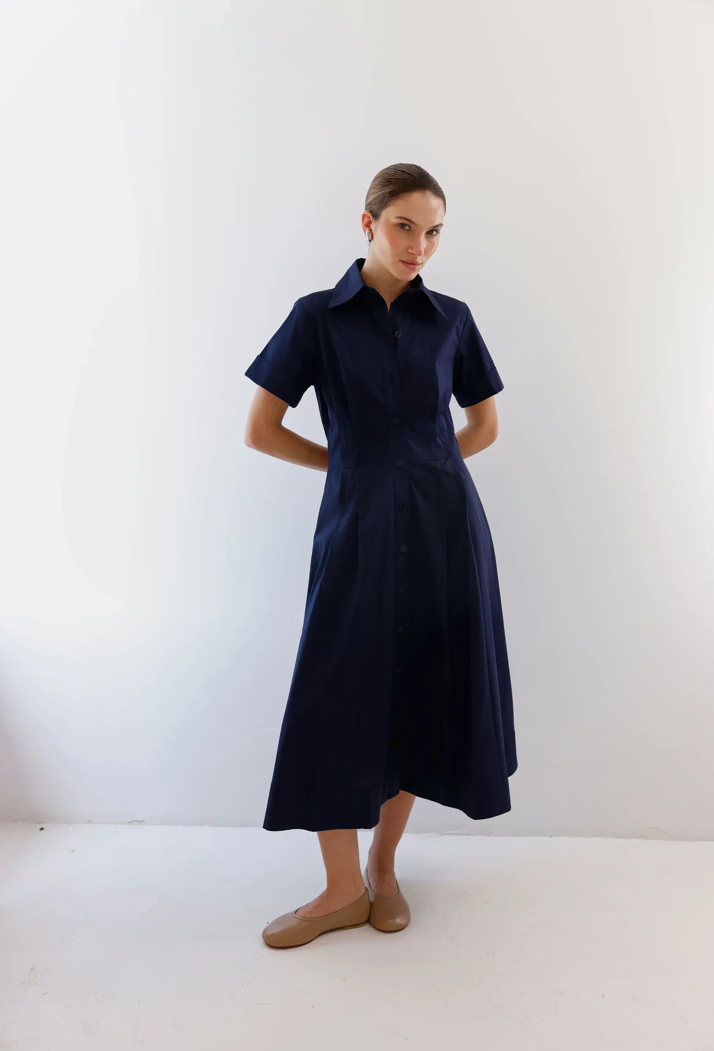 Vestido-Azul-Turqui-Camisero-Midi-Manga-Corta-Mujer